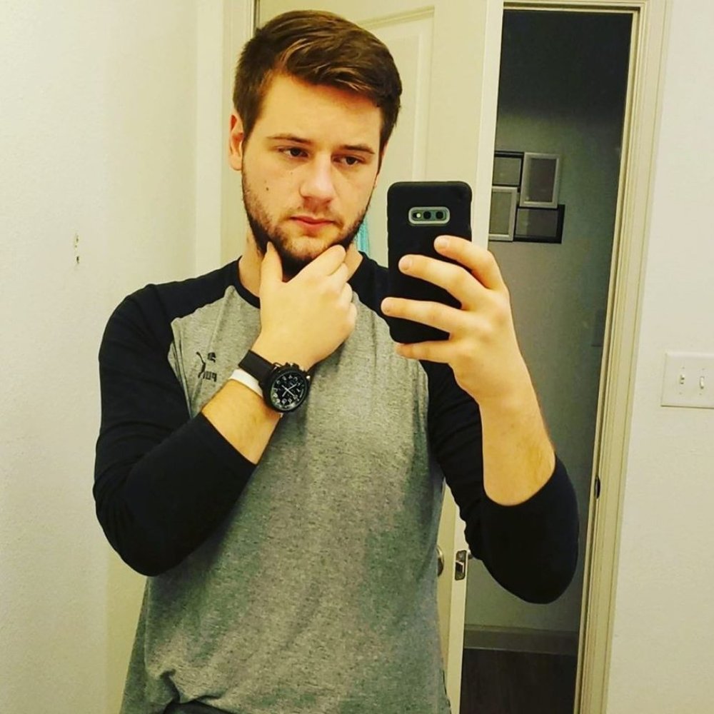 Meet your Posher, Cody